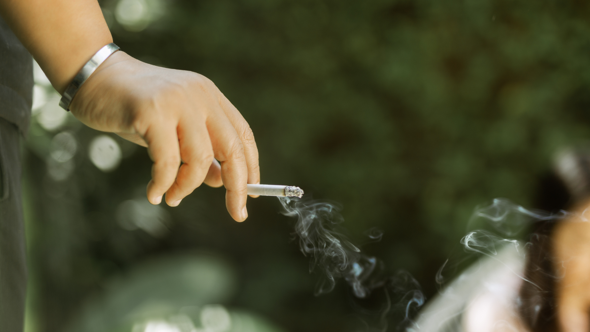 Waspada-Third-Hand-Smoke,-Residu-Asap-Rokok-Berbahaya